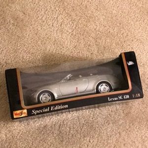 Special Edition LEXUS SC 430 1:18 by Maisto